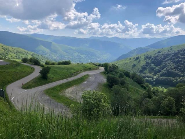 31G400647-bdd8b2d0625246f786750c49b51777ae