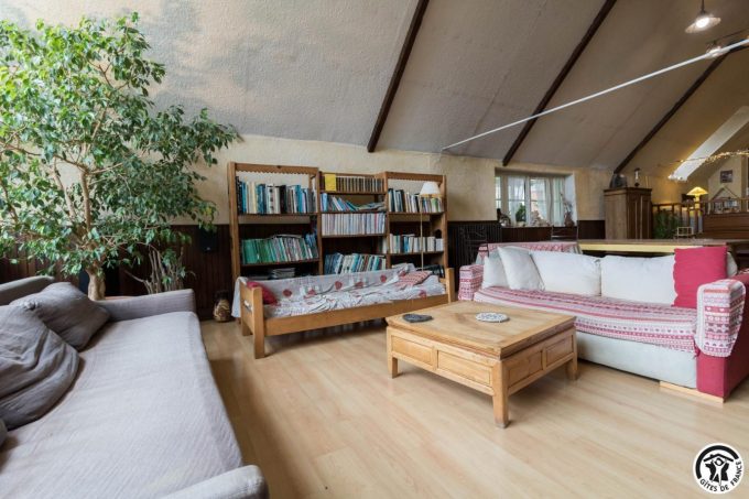 31G400647-e7e524a9820547b4847e7218ccdc75ca