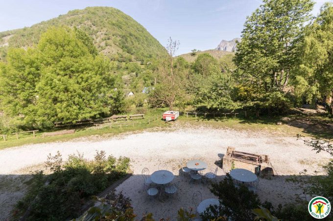 31G400762-33951075133c43368e29309d540b9898