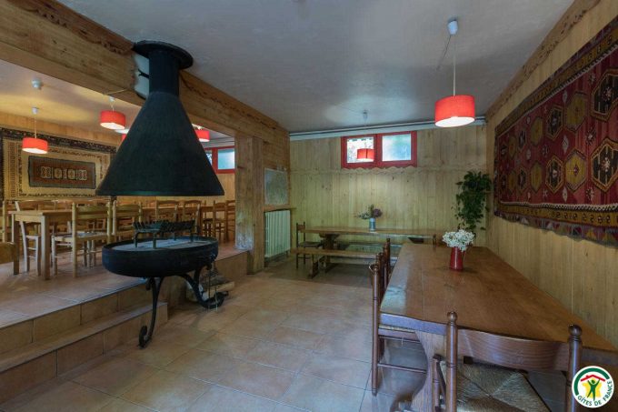 31G400762-3a095a030f7b489d9ed56938c757daf6