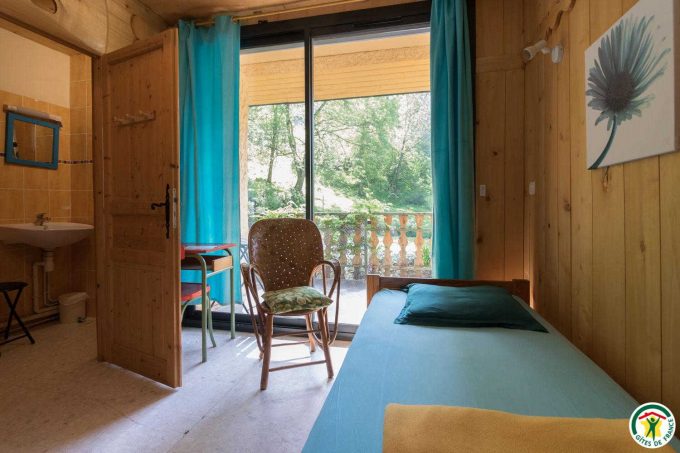 31G400762-a1e450df2ff94ad3bedfd04832c632d8