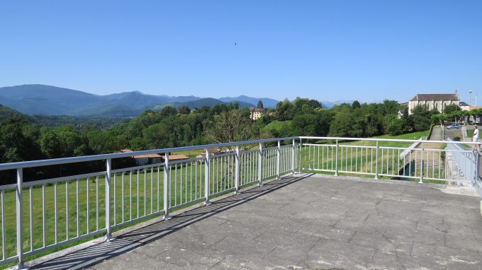 5C-Montrejeau–vue-sur-la-chaine-des-Pyrenees–1-