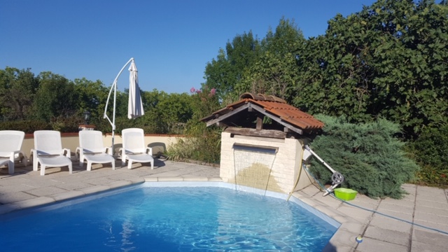 Chambres-d-hotes-Les-tilleuls–piscine–Saint-Pe-Delbosc