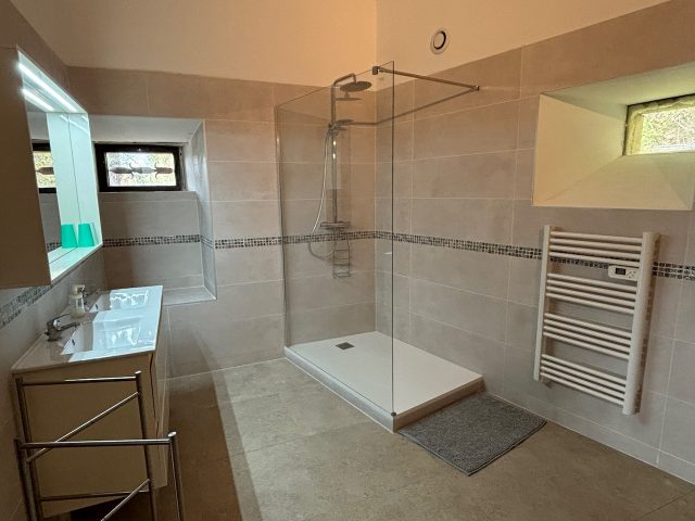 Gite-Le-Bercail-SAlle-de-douche-Benque-Comminges-Pyrenees