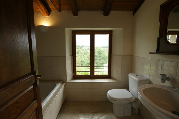 Meuble–metairie-Lascoumeres–Sde-Bain-1-Cassagnabere-T-Comminges-Pyrennees