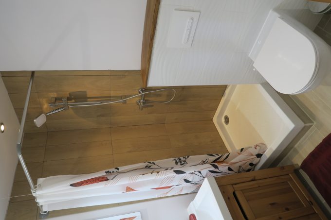 Nidou-le-gite—Salle-d-eau-Puymaurin-Comminges-Pyrenees