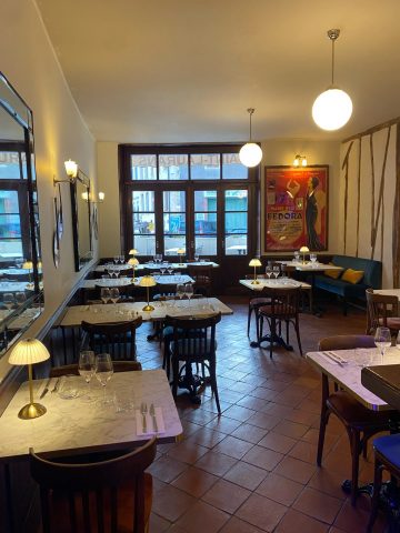 Salle—vue-exterieure